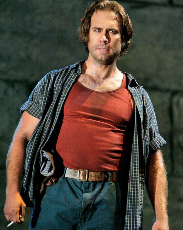 Il Tabarro, San Francisco Opera, 2009. Photo by Cory Weaver.